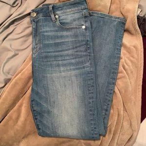 AE Skinny Jeans light wash